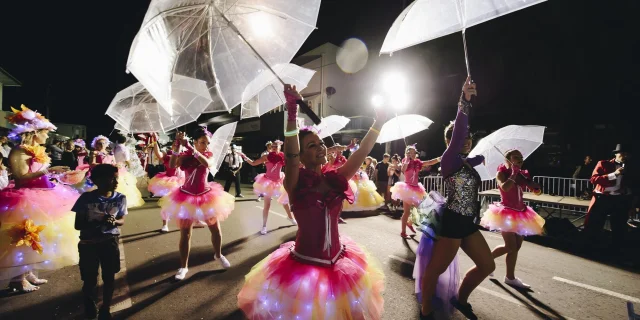 carnaval-place-des-cocotiers-noumea-saru-maru-nctps.jpg